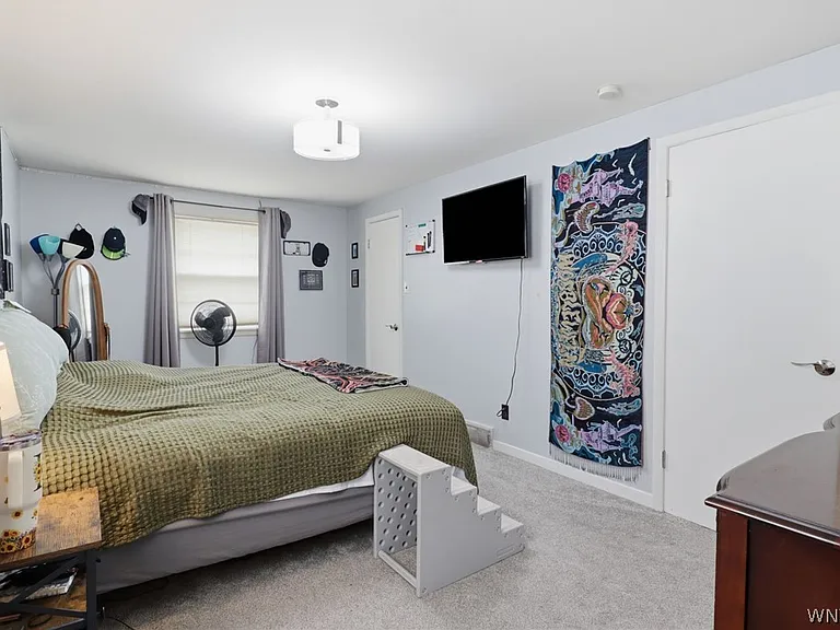 16 Paramount Pkwy — Photo 17