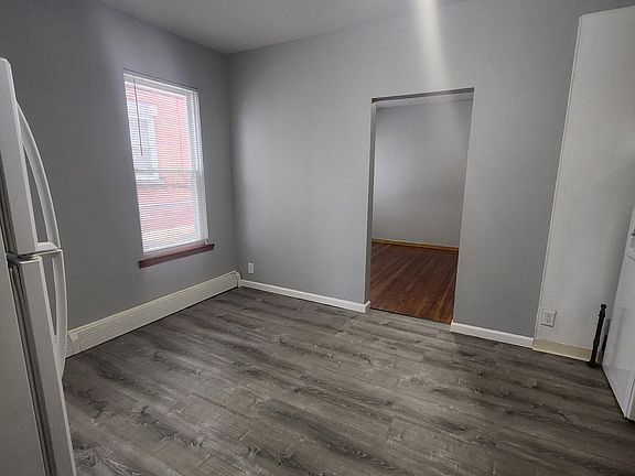 5th image of 39-41 Whitmore St #33-1