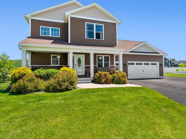 55 Over Lake Court, St. Albans Town, VT 05478