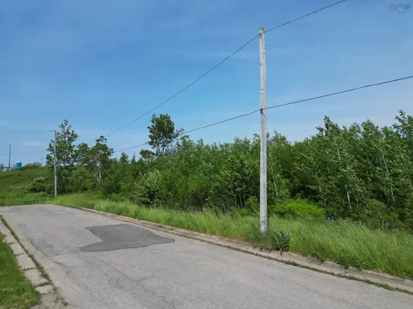 James St, Sydney, NS B1N 2S1