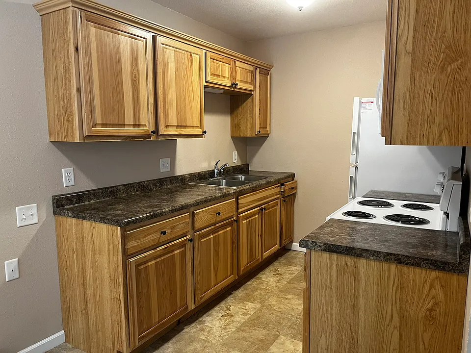 503 W Elm Dr #9