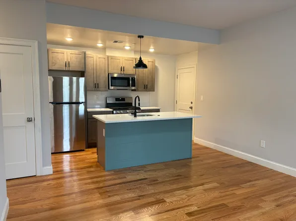 145 Crescent St #302, Waltham, MA 02453