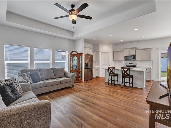 5th image of 1275 Terra Ave