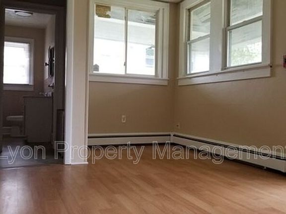 4th image of 115 Trenton St APT 1A