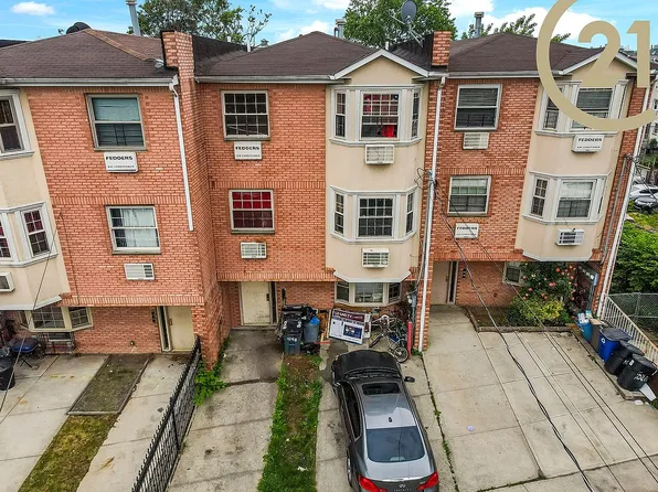 1048 Crescent St, Brooklyn, NY 11208