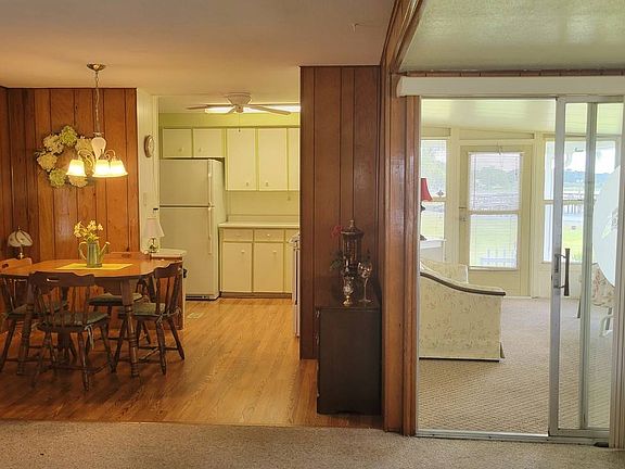 4th image of 108 Pineapple Dr
