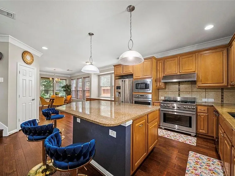 5923 Dillon Creek Ln — Photo 14