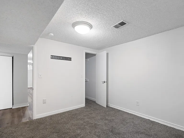 8150 Ames Way — Photo 10
