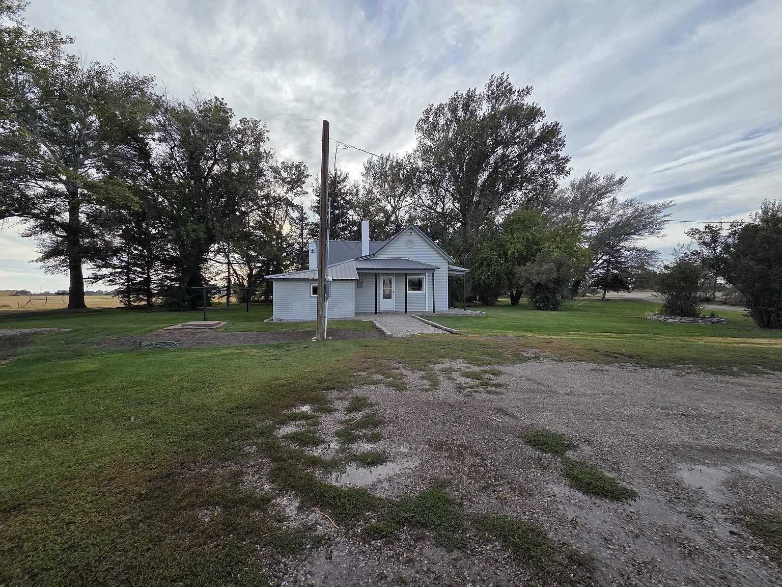 3 bed, 992 sqft, $1,675 — Photo 1