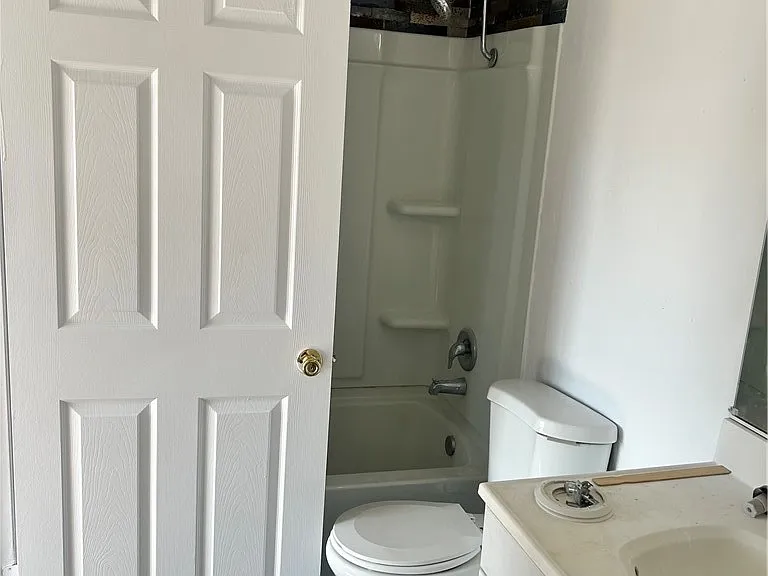 7303 Exeter St #212 — Photo 11