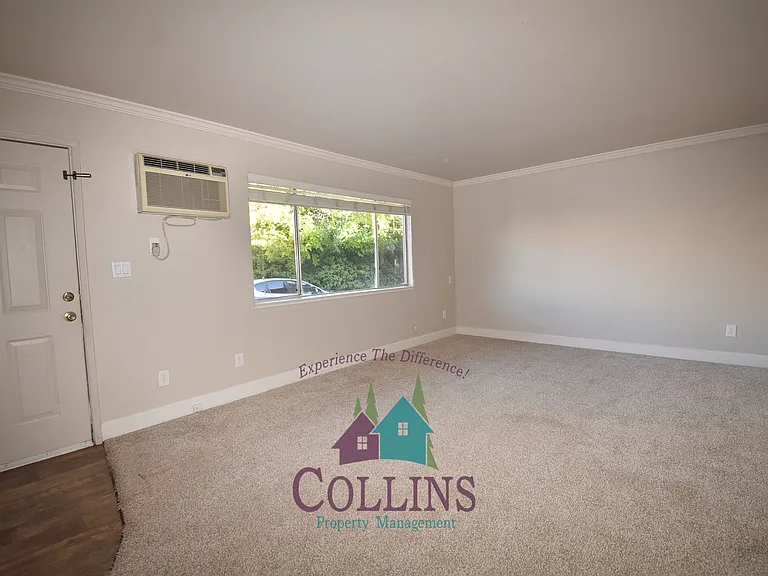 140 Oak St #2 — Photo 6