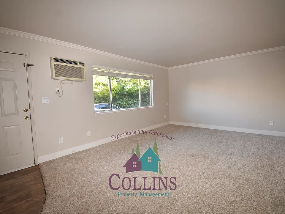 140 Oak St #2