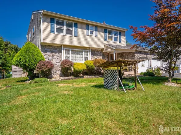 1551 Amwell Rd, Somerset, NJ 08873