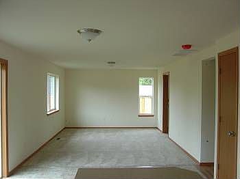3rd image of 413 Green Acres Pl