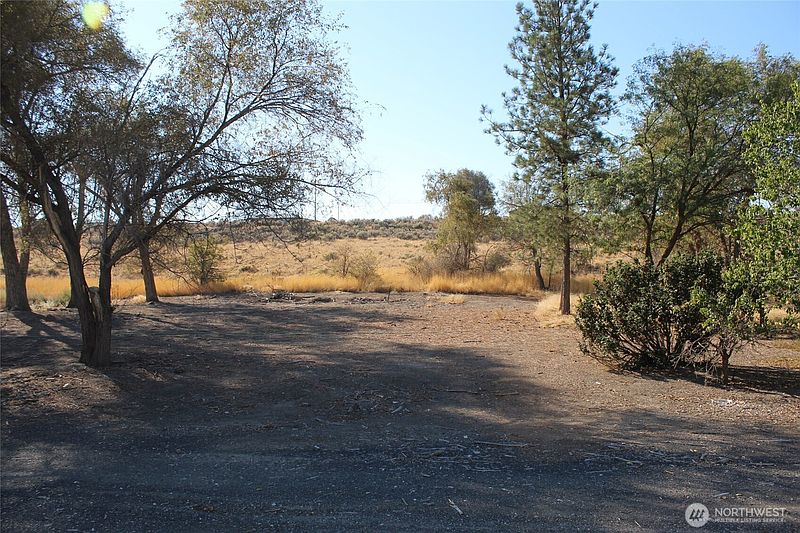 4th image of 117 S Neilson Road
