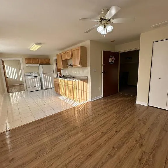 420 North St — Photo 19