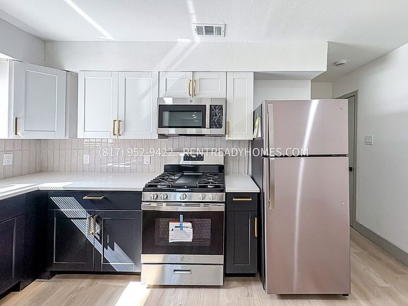 2nd image of 2306 Loyce Dr