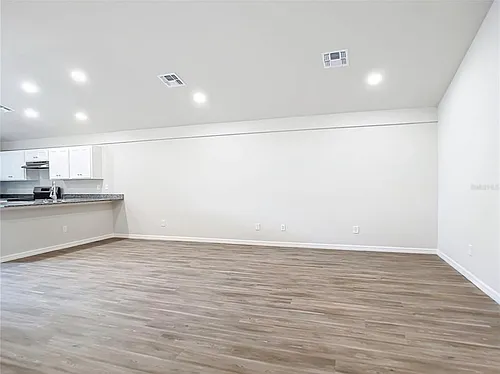 2106 Fernwood St #2106 Photo 1