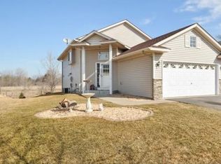 440 Highland St W, Annandale, MN 55302