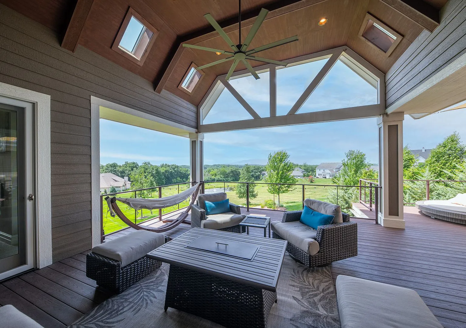Luxury Executive Rental with Incredible Covered Outdoor Living Space & Resort-Style Amenities — Photo 2