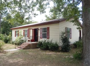 400 S. Lewis Street, Tabor City, ND 28463