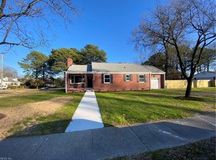 1384 S Braden Cres, Norfolk, VA 23502