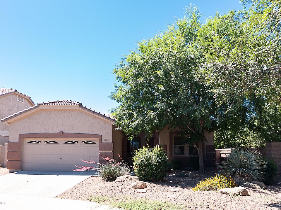 1st image of 323 W Pelican Dr