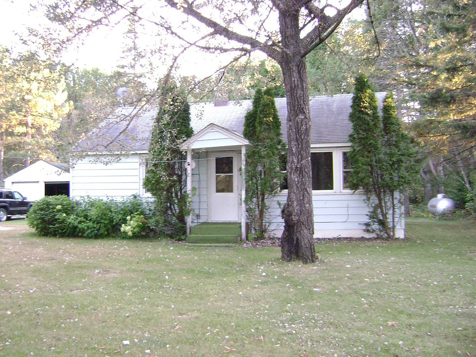 In town on 1 acre lot