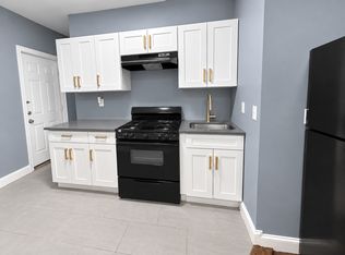 178 2nd St #1, Newark, NJ 07107