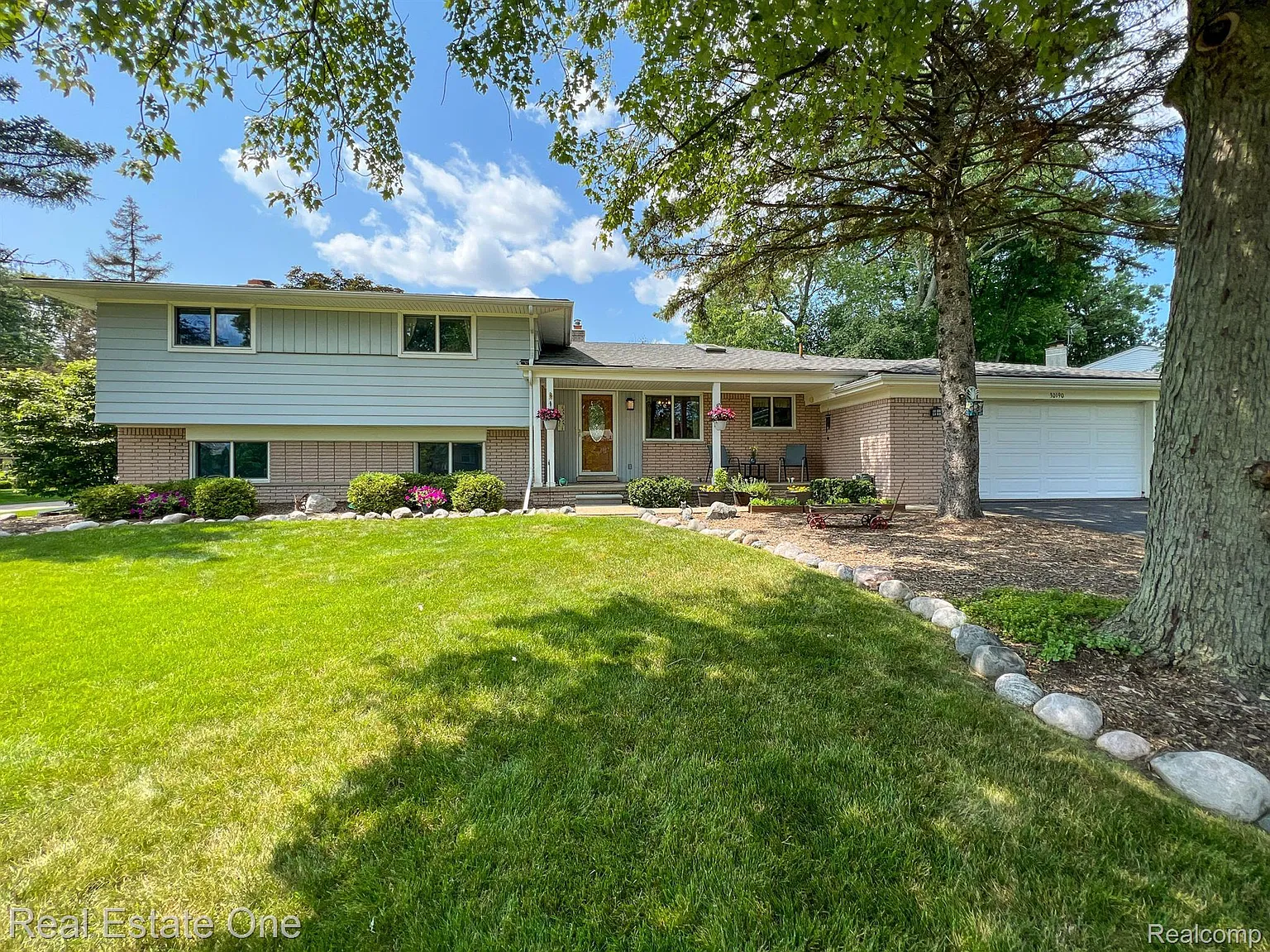 30190 Pipers Lane Ct photo 1