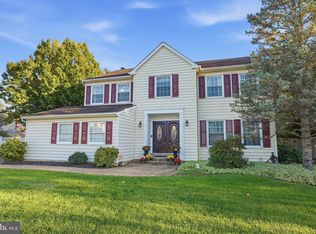 2093 E Wellington Rd, Newtown, PA 18940