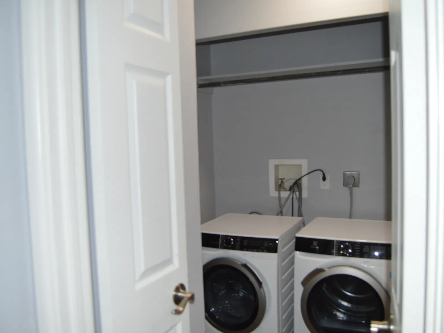 1 bed, 700 sqft, $1,400 — Photo 2