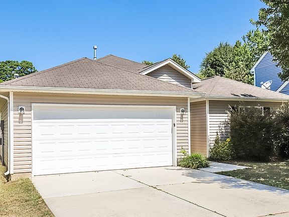 3rd image of 4412 Gray Wolf Way