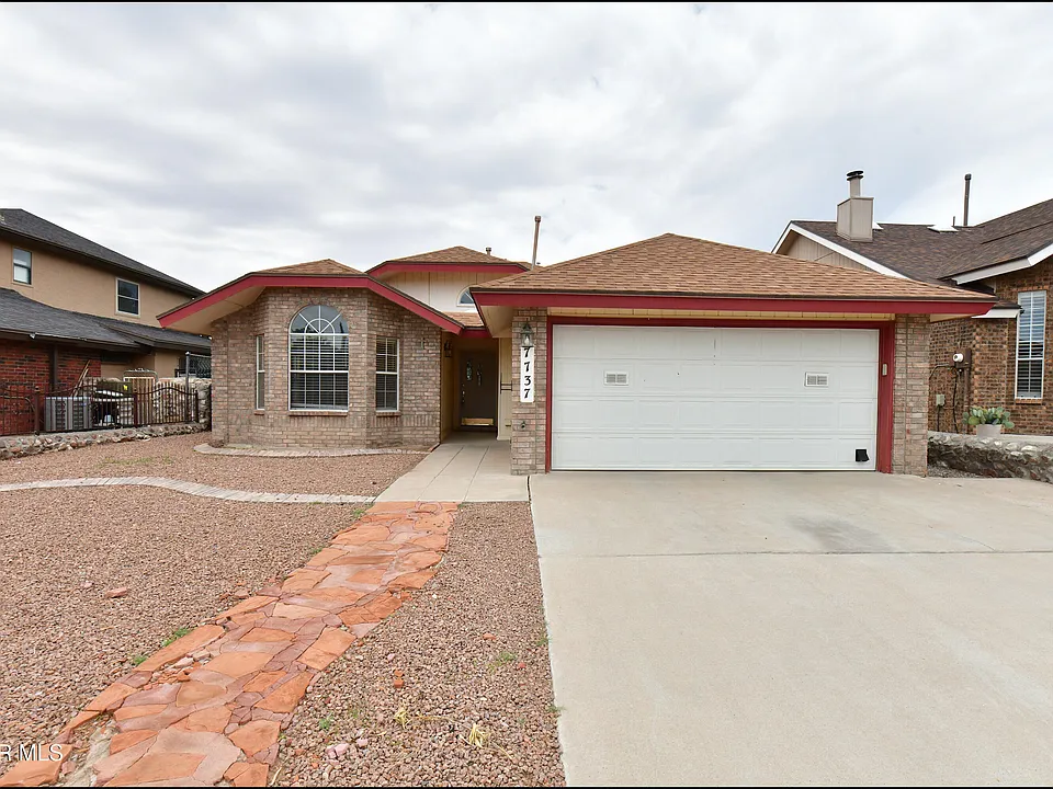 7737 Plaza Azul Rd