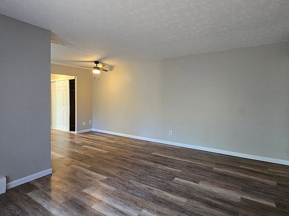 4th image of 1599 Glen Parker Ave #12