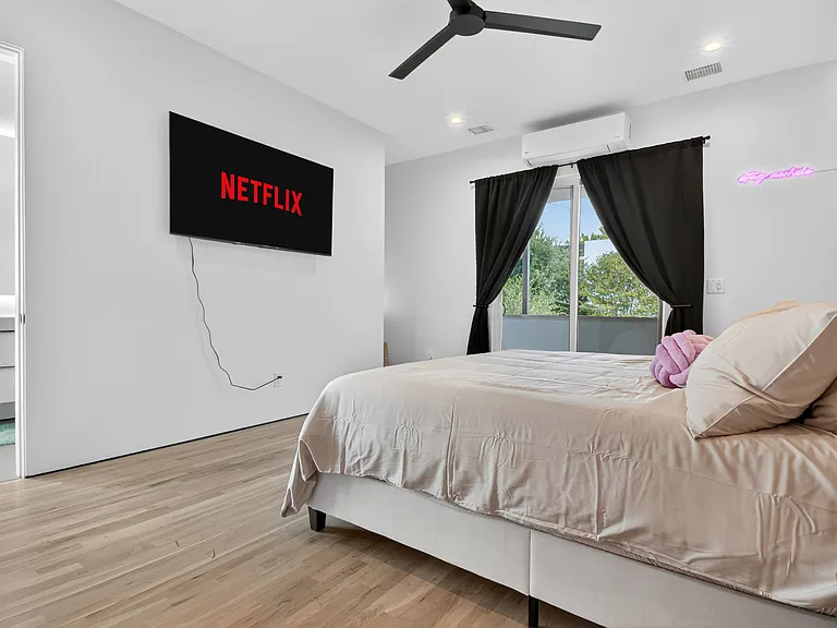 2503 Conklin St — Photo 11