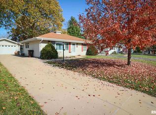 2201 W Cindy Ln, Peoria, IL