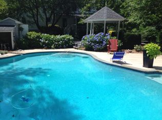 180 Amber Ln, Huntingtown, MD 20639