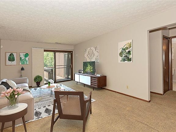 5th image of 1430 Cleveland Heights Blvd