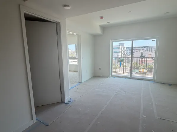 (undisclosed Address), Los Angeles, CA 90006