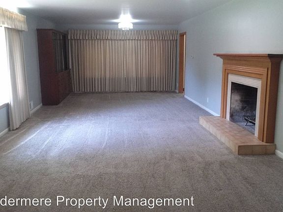 2nd image of 701 Hobson St