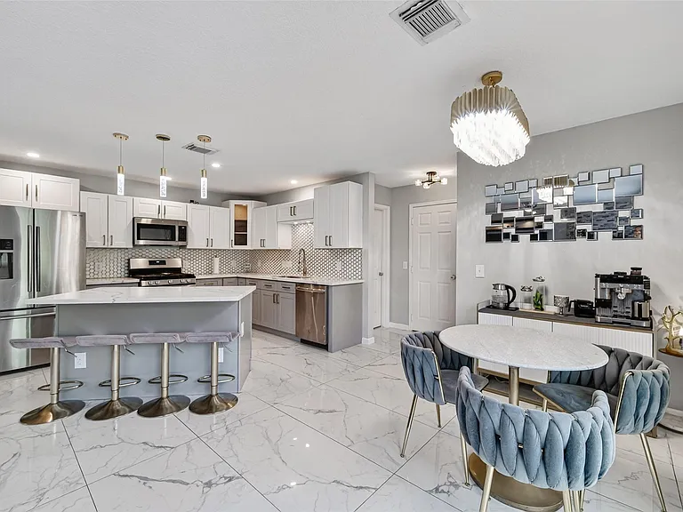 21202 Barker Canyon Ln — Photo 16
