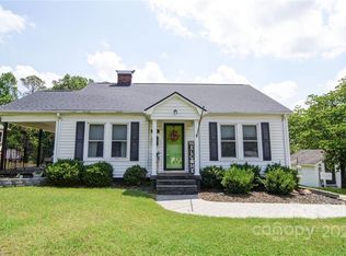 411 N Beaver St, Landis, NC 28088