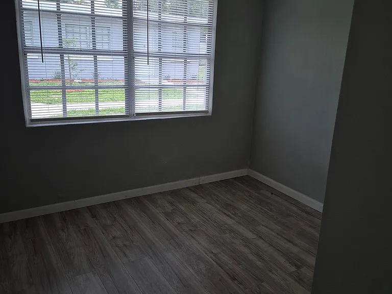3408 E Dr Martin Luther King Jr Blvd #5 — Photo 4