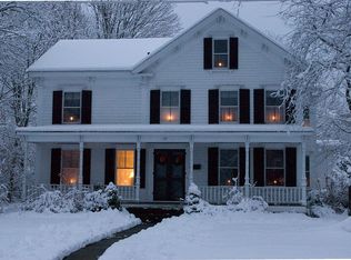 157 Palmer Ave, Falmouth, MA 02540