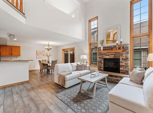 18504 Peach Tree Ct, Minnetonka, MN 55345