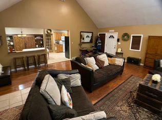 145 Truver Rd, Valencia, PA 16059