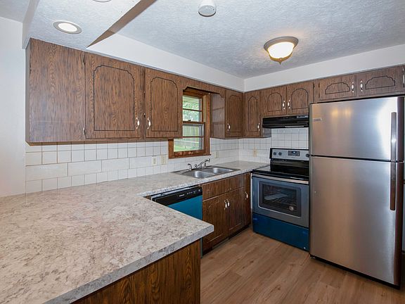 5th image of 2638 W Blackburn Dr