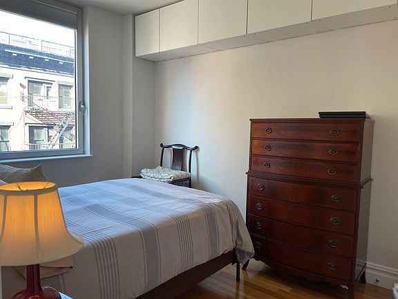 3rd image of 156 Hester St #4C