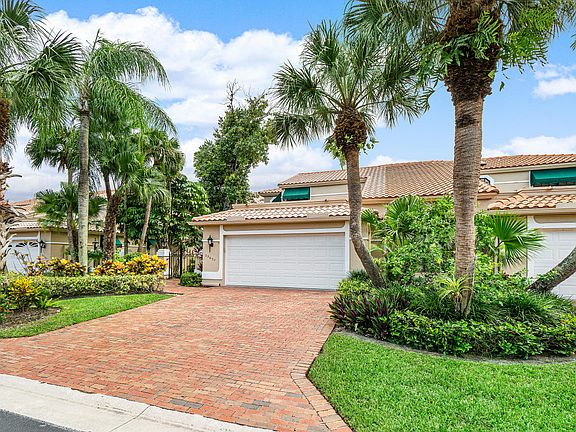 Home For Sale In Boca Pointe